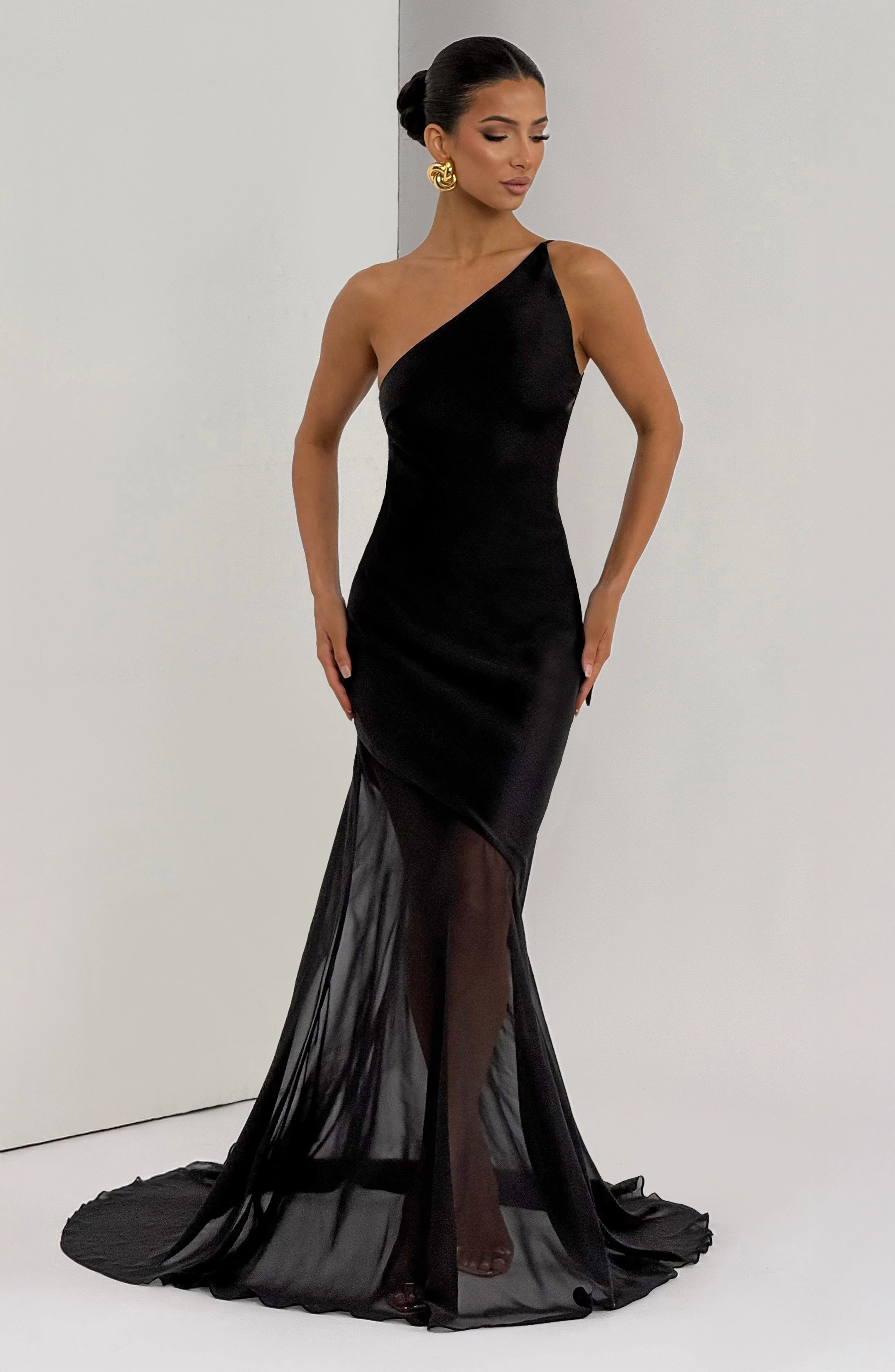 Fable Gown - Black - Image 5