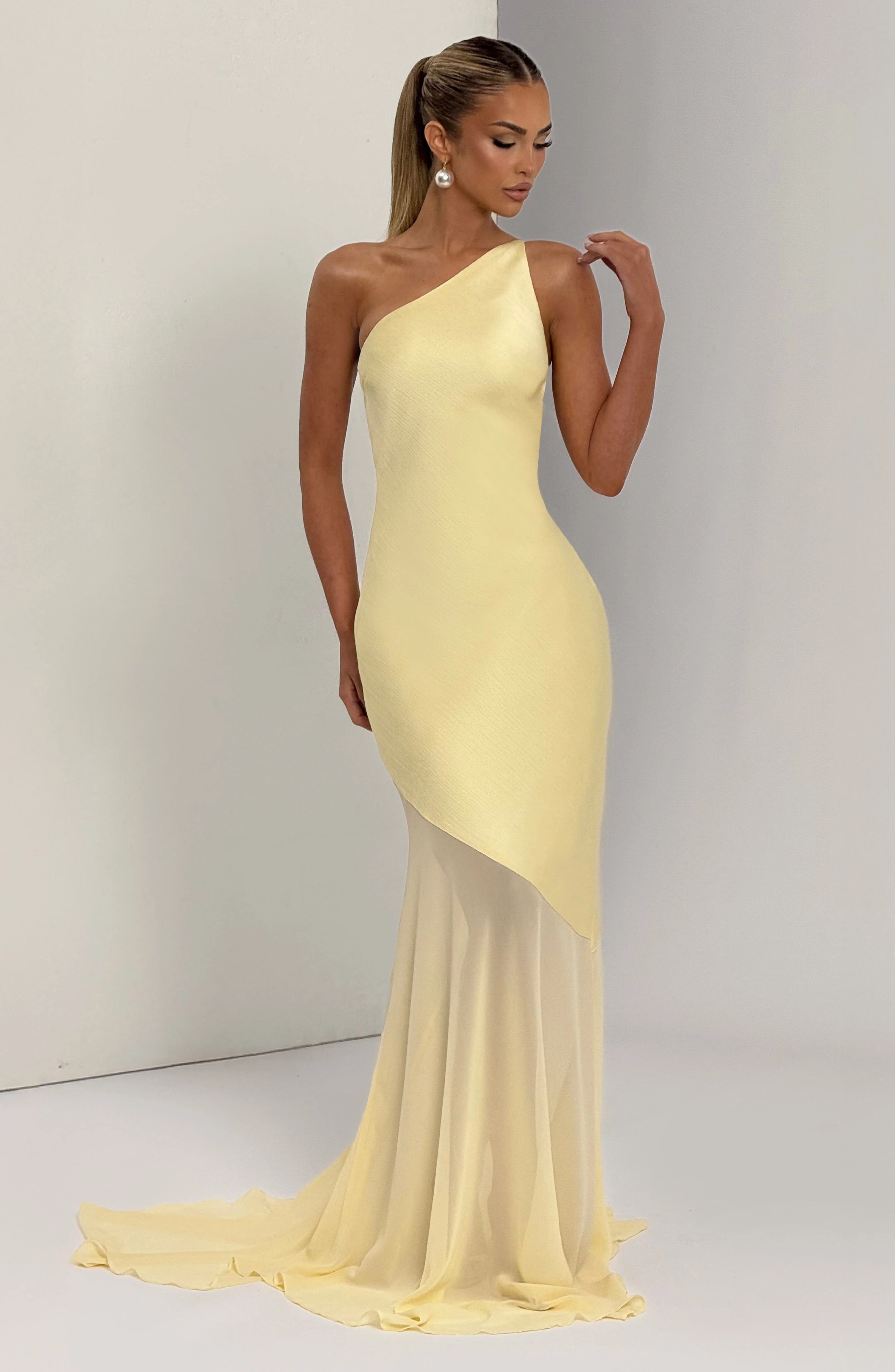 Fable Gown - Lemon - Image 11