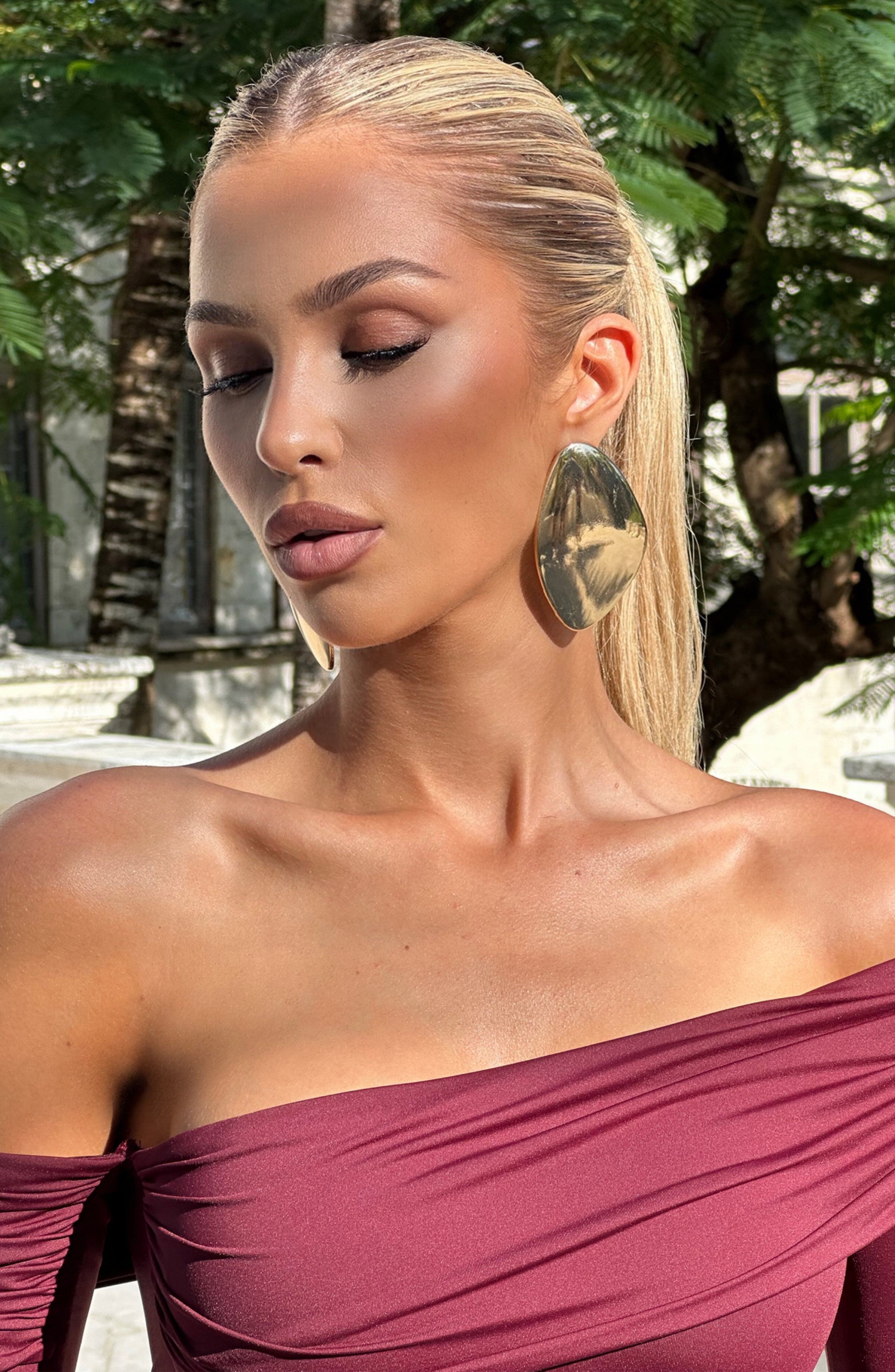 Yuki Earrings - Gold - Image 2